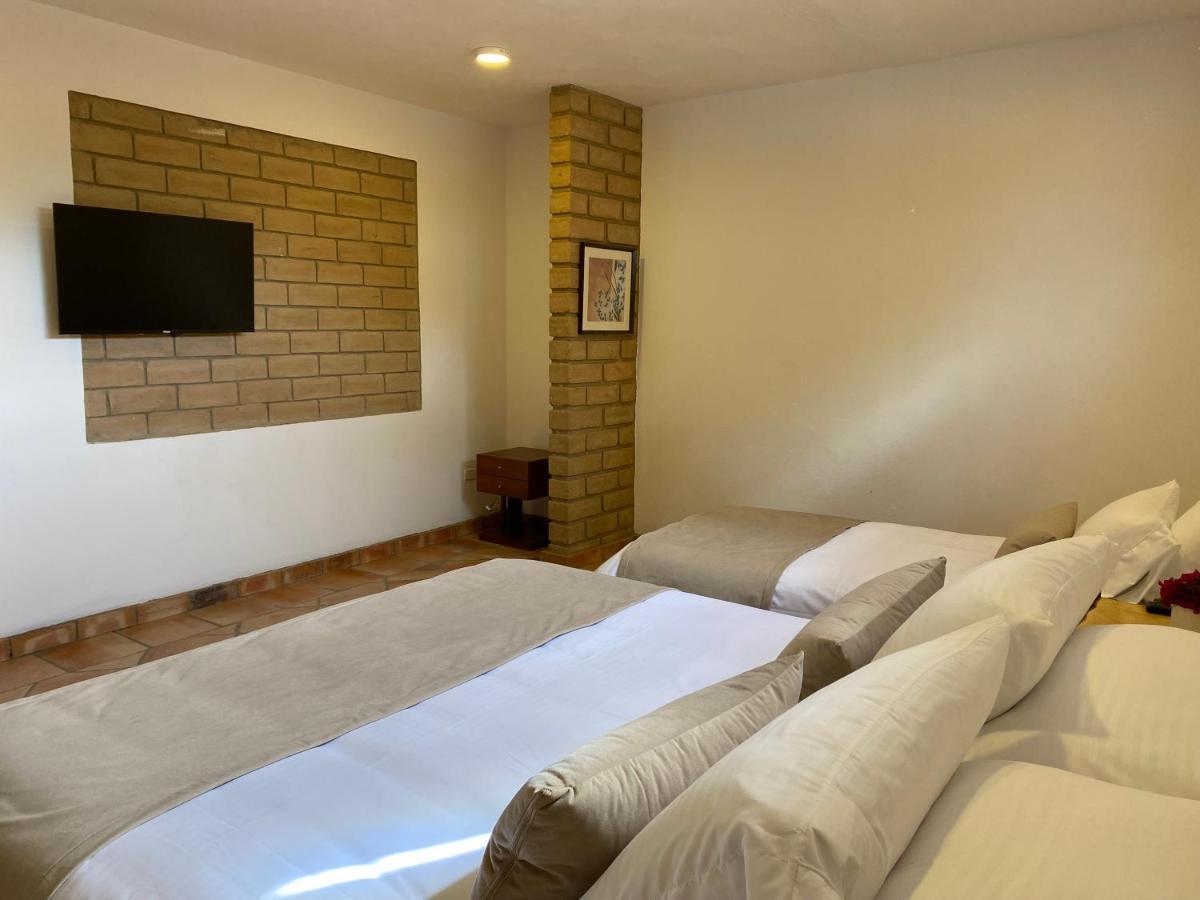 Hotel Alandalus บียาเดเลย์บา ภายนอก รูปภาพ
